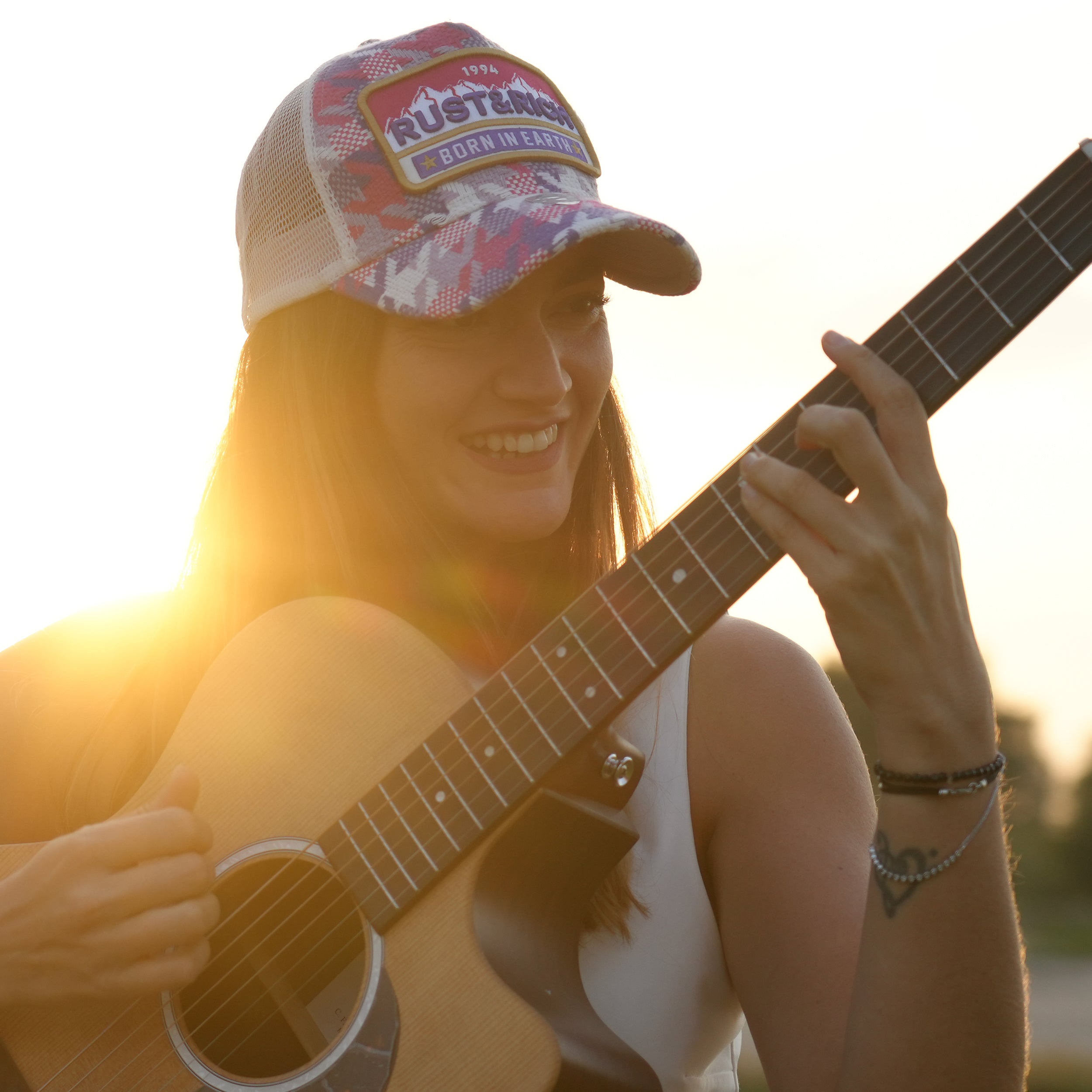 Trucker Hat - Urban Collection - Born In Earth - Pembe