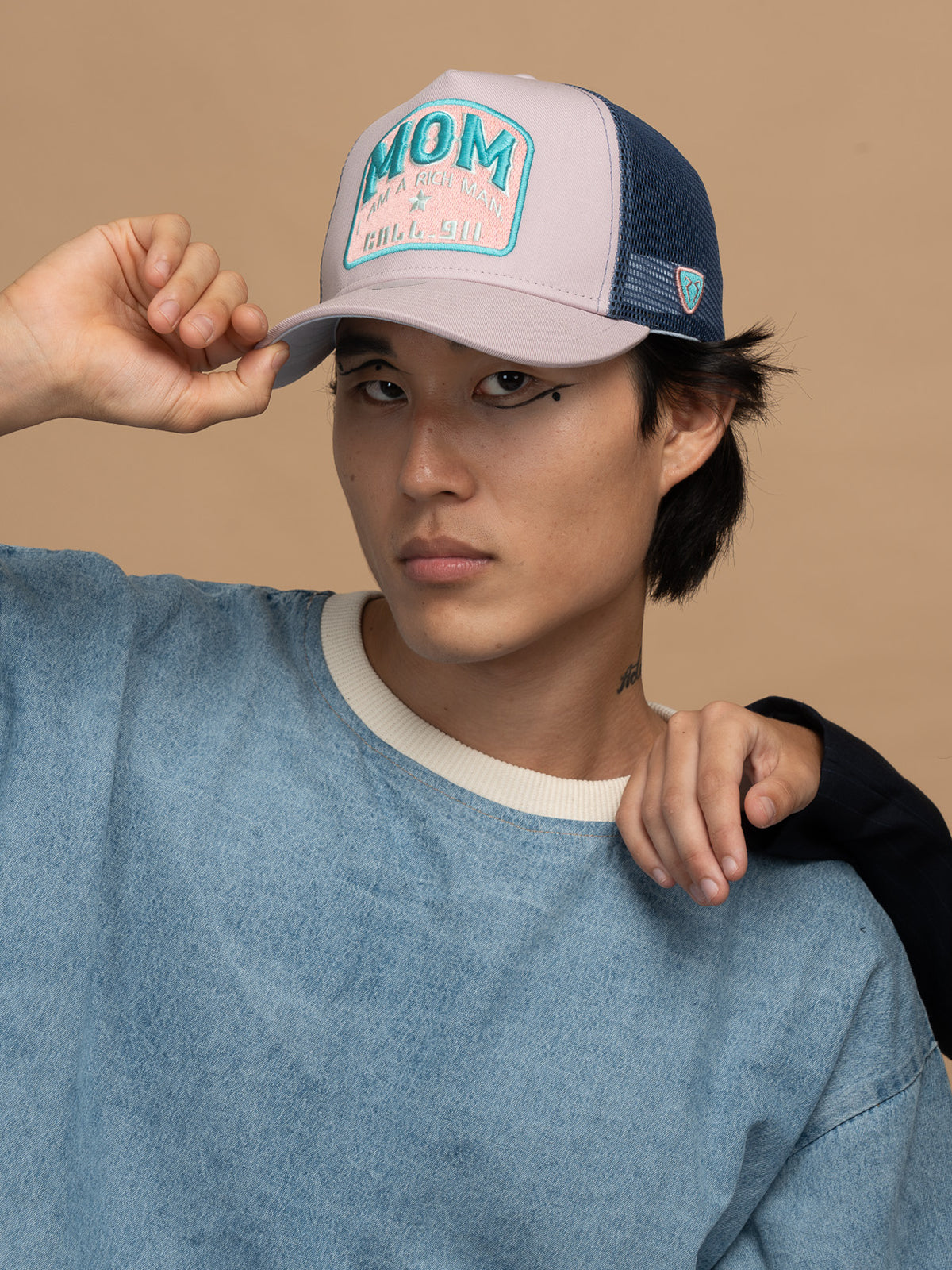 Trucker Hat - Motto Collection - Mom - Pudra